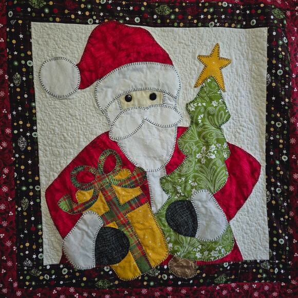 Quilted Santa Christmas Hanging Holiday Quilt - Picture 6 of 12